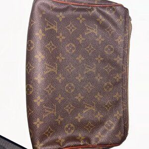 LV Toiletry Pouch 26